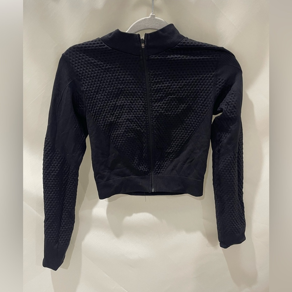 Zara women’s tight athletic jacket (M-L)